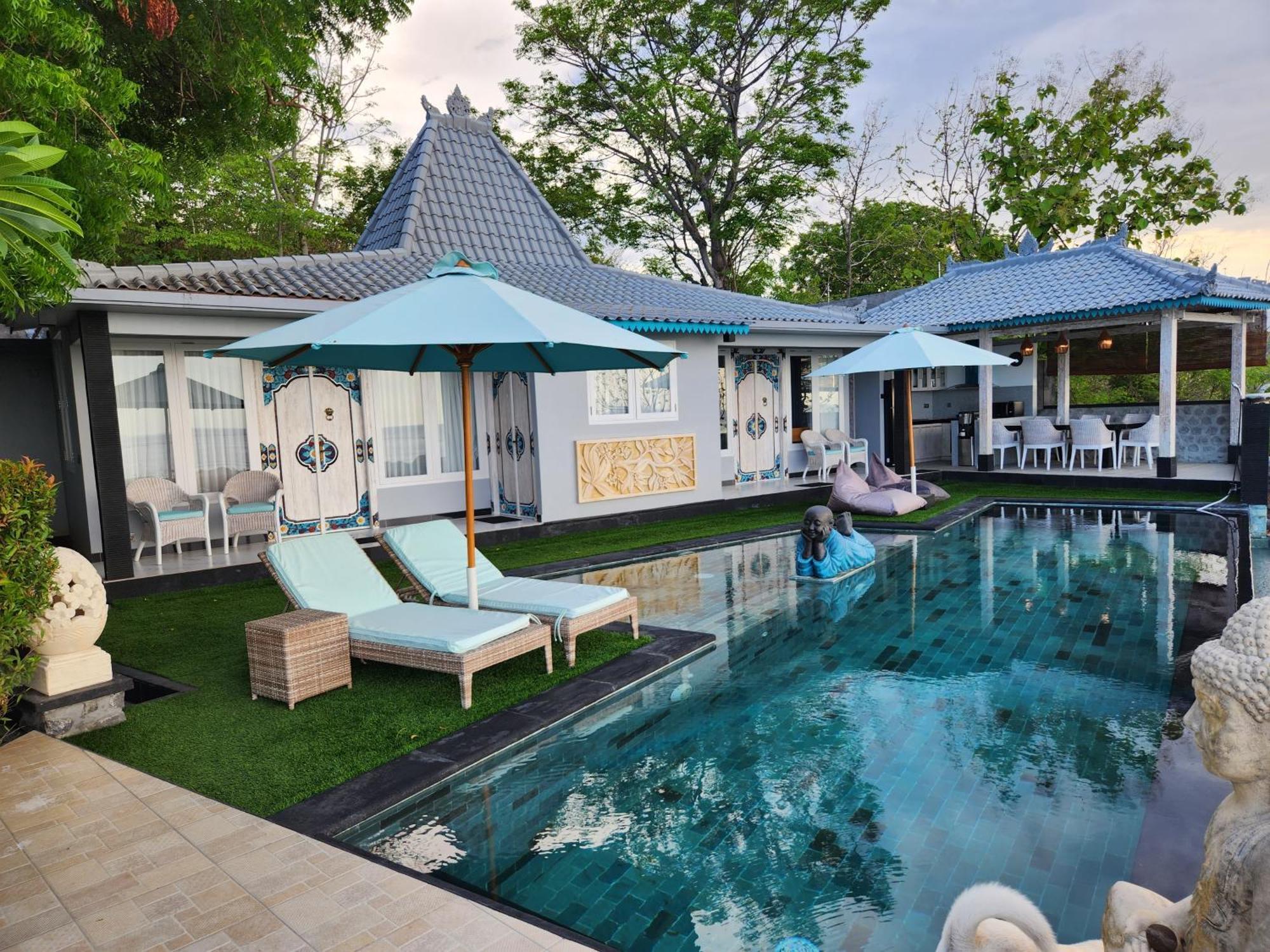 The Kayu Manis Villa Lovina  Exterior photo