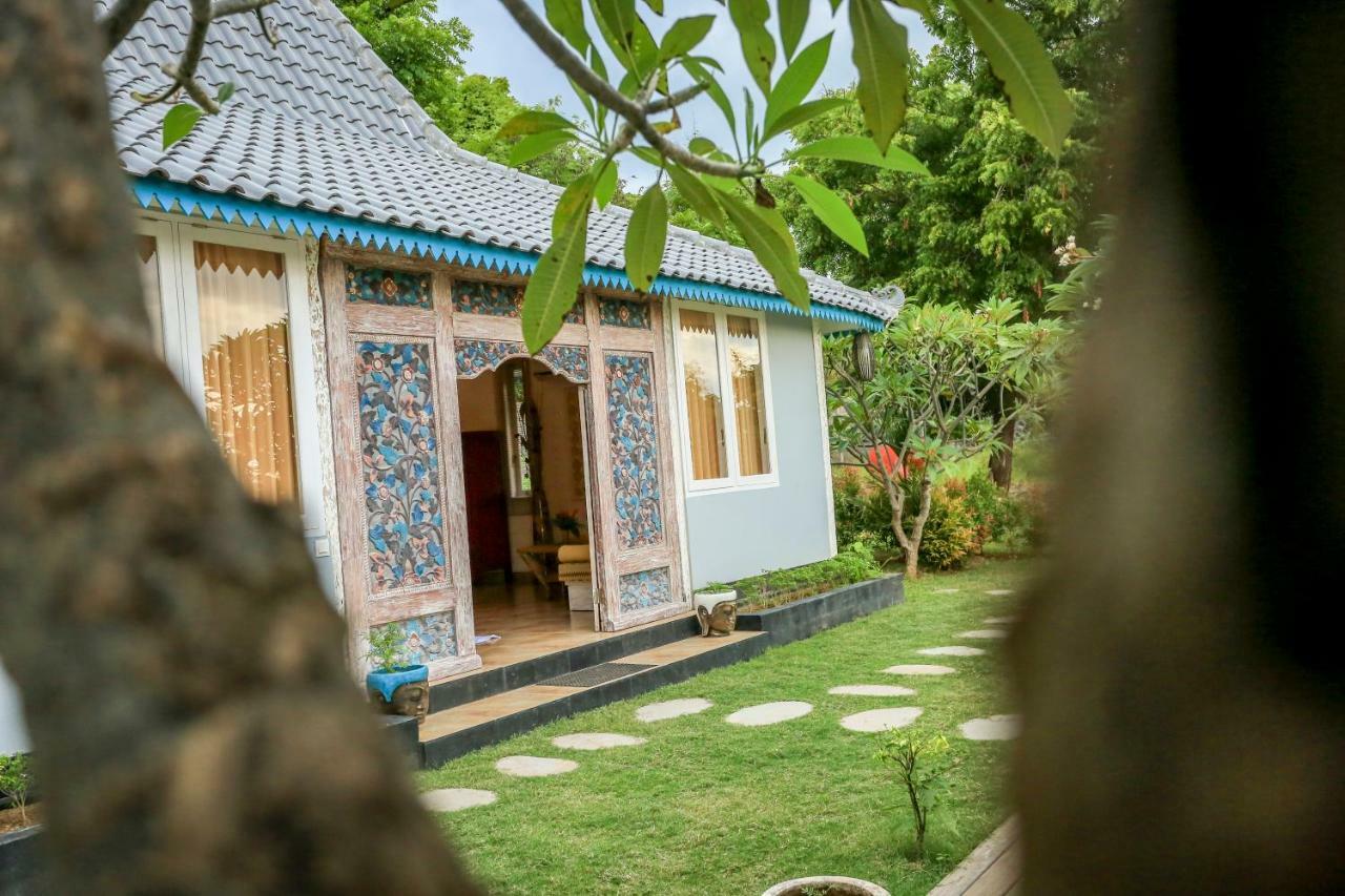 The Kayu Manis Villa Lovina  Exterior photo