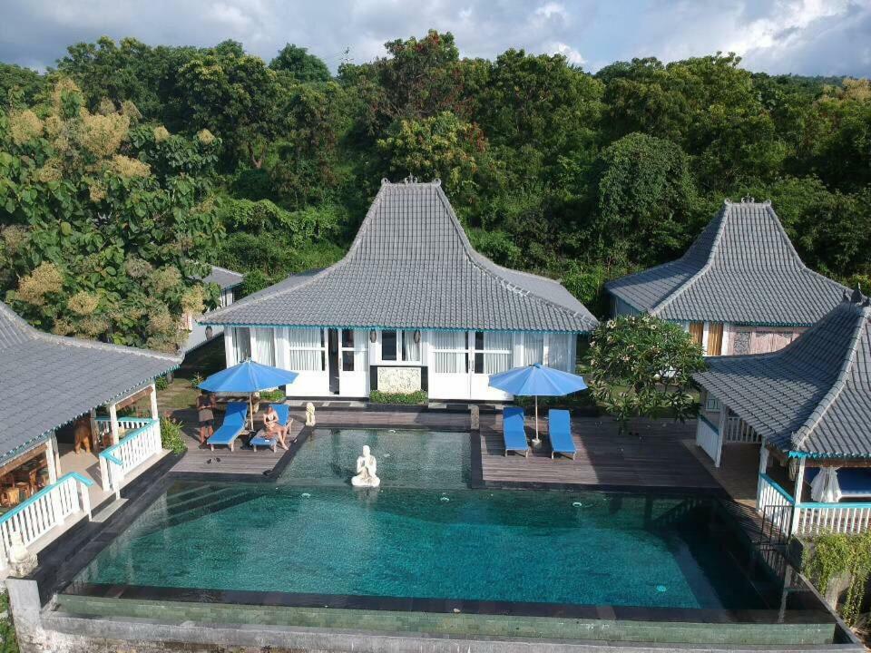 The Kayu Manis Villa Lovina  Exterior photo